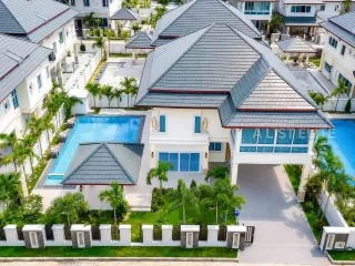 For rent 5 ベッドルーム house in Bang Lamung, Chonburi