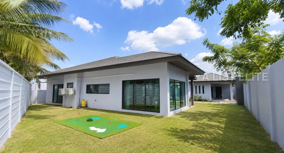 For rent 3 ベッドルーム house in Huay Yai, Pattaya