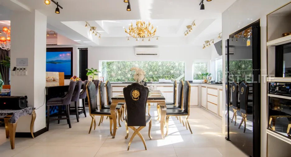 Haus zum Kauf mit 8 Zimmer in Jomtien, Pattaya