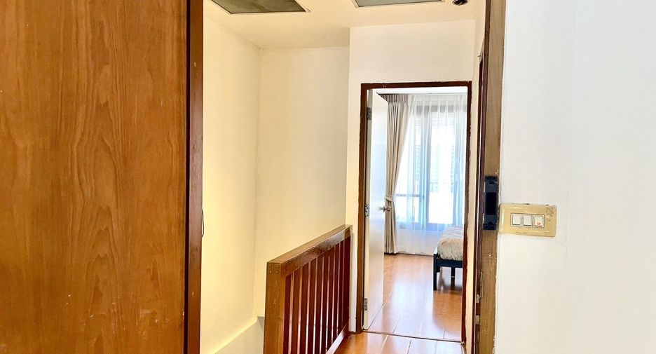 For rent 3 ベッドルーム townhouse in Bang Na, Bangkok