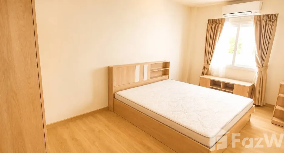 出租 4 卧室 独立屋 在 Mueang Chiang Mai, Chiang Mai