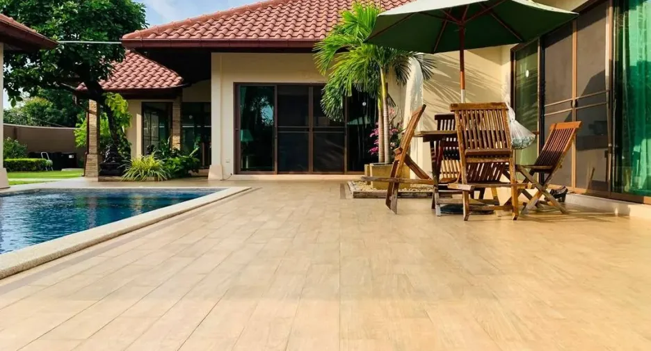 For rent 3 bedrooms villa in Huay Yai, Pattaya