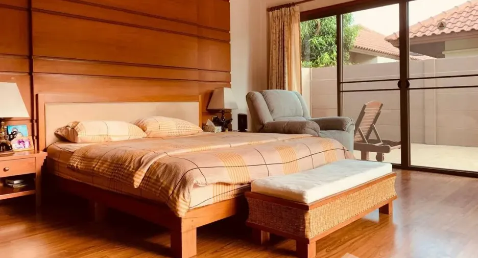 For rent 3 bedrooms villa in Huay Yai, Pattaya
