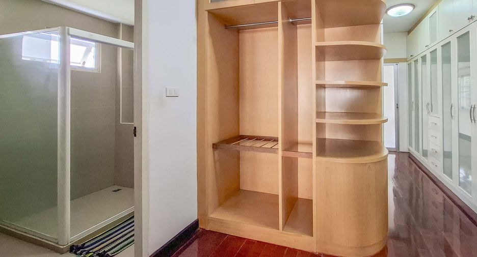 Haus zur Miete mit 4 Zimmer in Mueang Chiang Mai, Chiang Mai