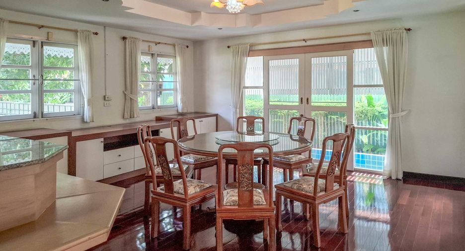 Haus zur Miete mit 4 Zimmer in Mueang Chiang Mai, Chiang Mai
