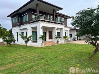 For rent 4 bedrooms house in Saraphi, Chiang Mai