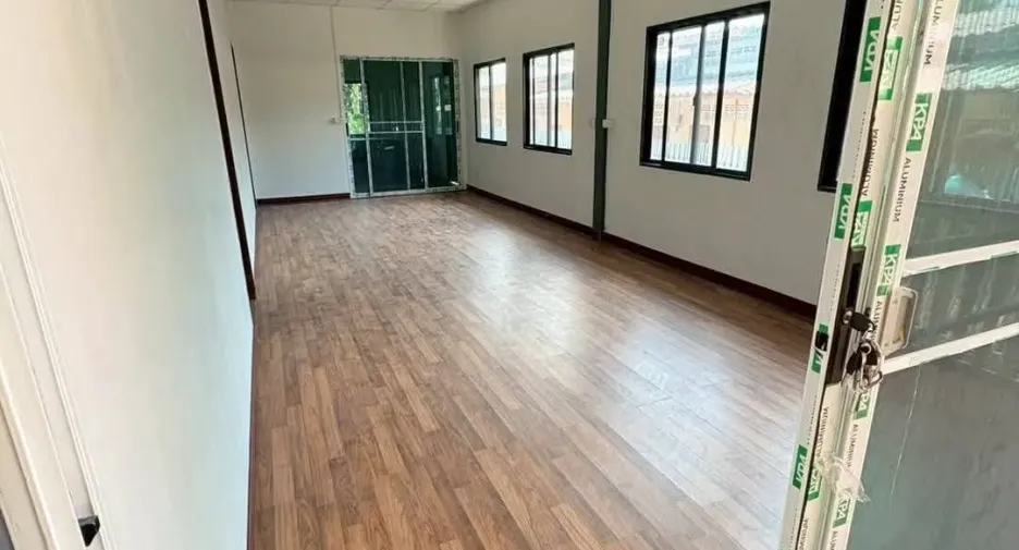 出售 2 卧室 独立屋 在 Wang Chan, Rayong