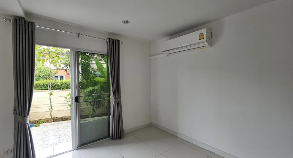 For sale 3 bedrooms house in Bang Bua Thong, Nonthaburi