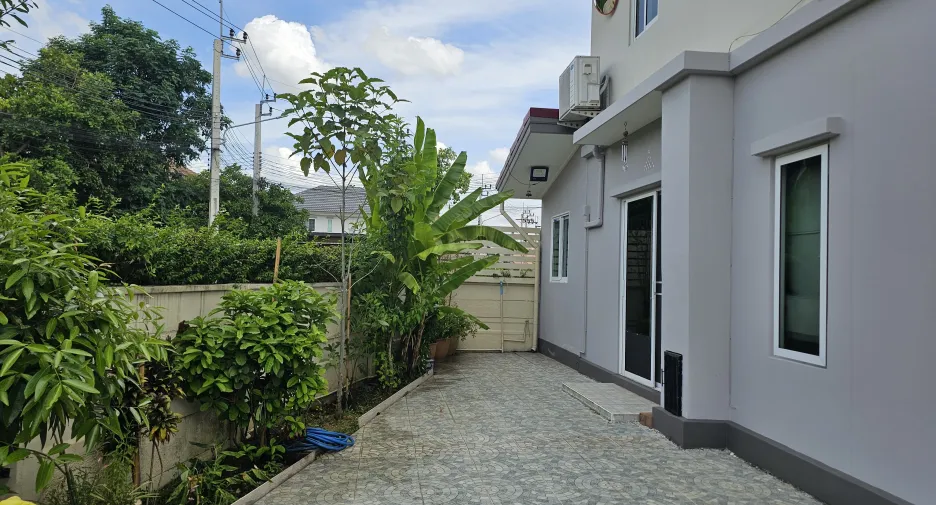 For sale 3 bedrooms house in Bang Bua Thong, Nonthaburi