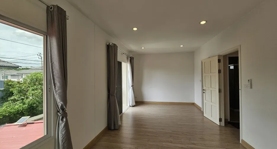 For sale 3 bedrooms house in Bang Bua Thong, Nonthaburi