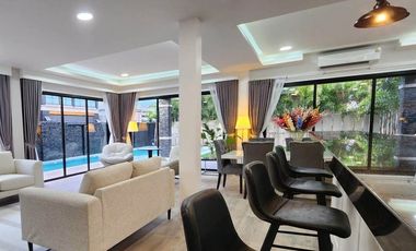 For sale 5 bedrooms villa in Bang Lamung, Chonburi