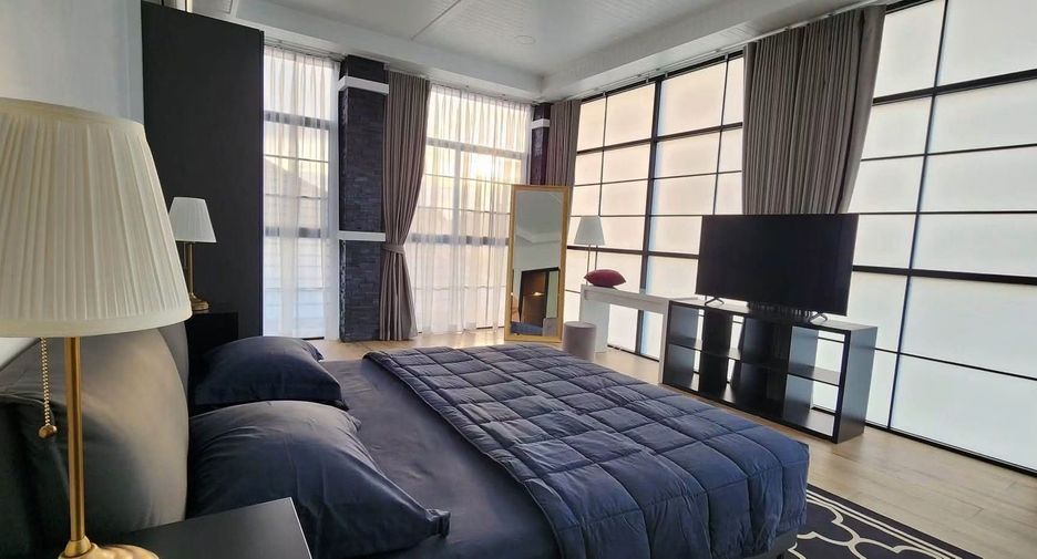 For sale 5 bedrooms villa in Bang Lamung, Chonburi