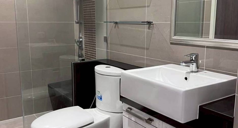 For sale 1 bed condo in Sathon, Bangkok