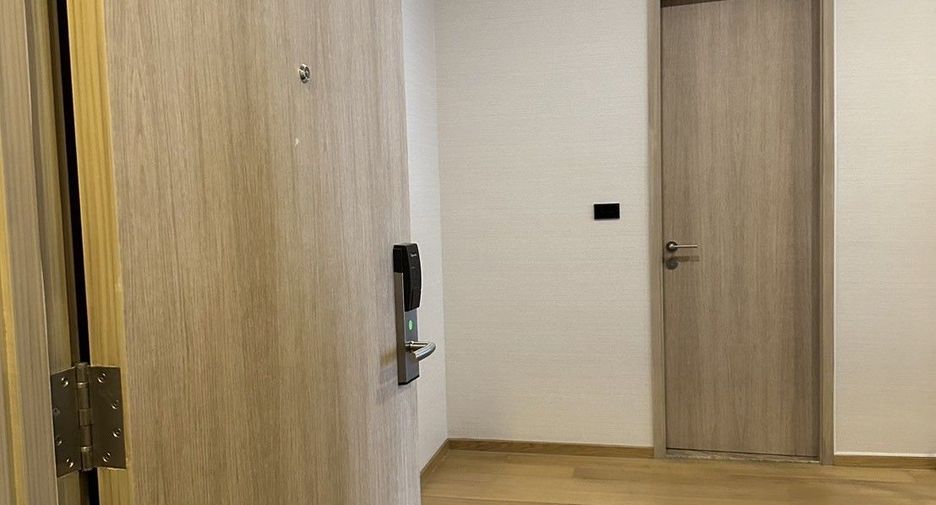 For sale 1 bed condo in Khlong Toei, Bangkok