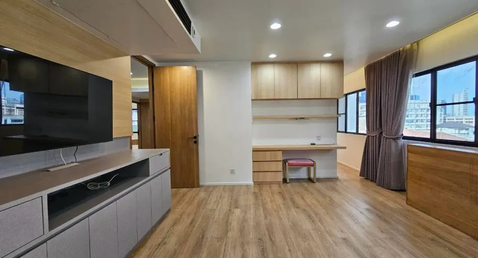ขาย และ ให้เช่า 4 ห้องนอน คอนโด ใน สาทร, กรุงเทพฯ
