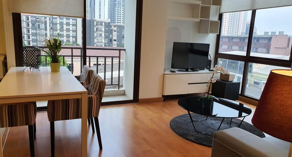 For sale 1 bed condo in Khlong Toei, Bangkok