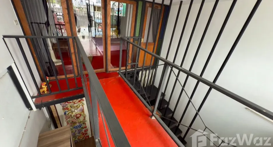 For sale 3 ベッドルーム townhouse in Sathon, Bangkok