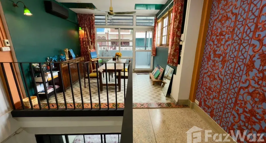 For sale 3 ベッドルーム townhouse in Sathon, Bangkok