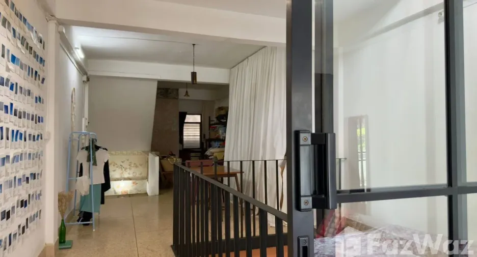 For sale 3 ベッドルーム townhouse in Sathon, Bangkok