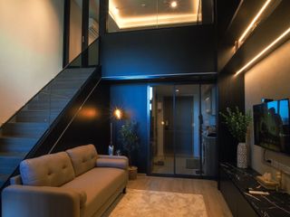 出售 和 出租 1 卧室 公寓 在 Huai Khwang, 曼谷