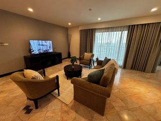 À louer 3 chambres appartement à Sathon, Bangkok
