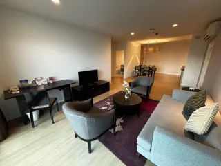 À louer 2 chambres appartement à Sathon, Bangkok