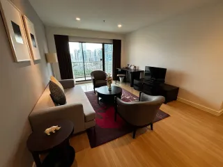 À louer 2 chambres appartement à Sathon, Bangkok