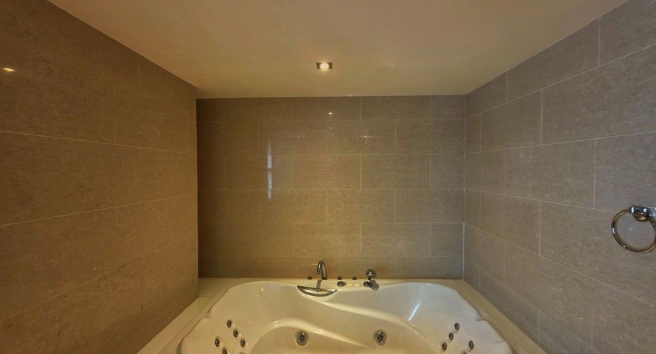 À vendre 3 chambres condo à Kathu, Phuket
