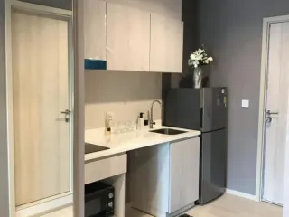 Аренда студия кондо в Патхум Щан, Бангкок