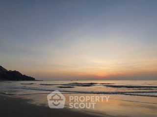 For sale 3 ベッドルーム condo in Hua Hin, Prachuap Khiri Khan