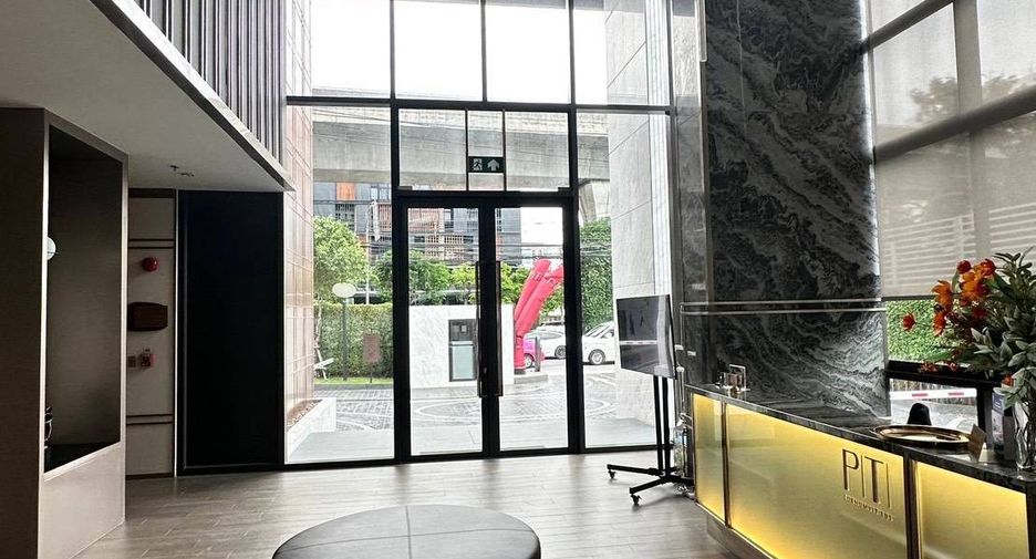 For sale 1 bed condo in Phra Khanong, Bangkok