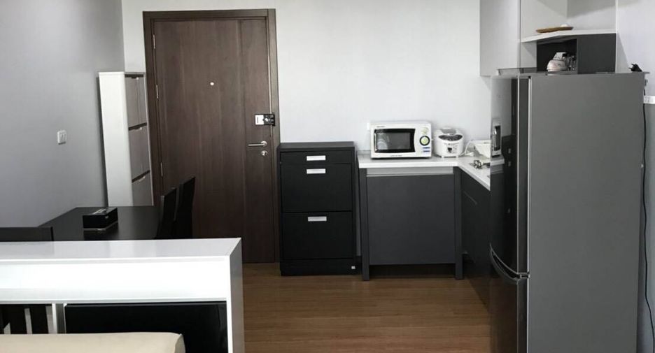 For sale 2 bedrooms condo in Watthana, Bangkok