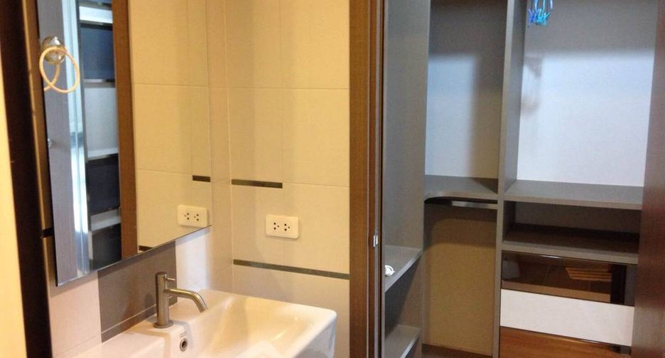 For sale 2 bedrooms condo in Watthana, Bangkok
