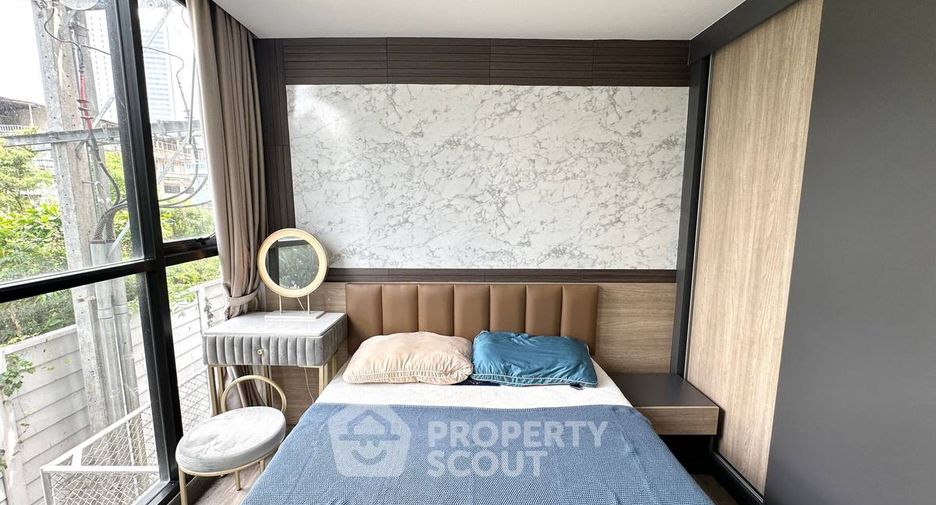For sale 1 bed condo in Khlong San, Bangkok