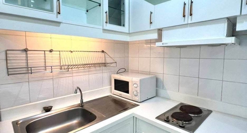 Wohnung zur Miete mit 1 Zimmer in Watthana, Bangkok