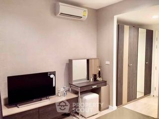 For rent 2 bedrooms condo in Yan Nawa, Bangkok