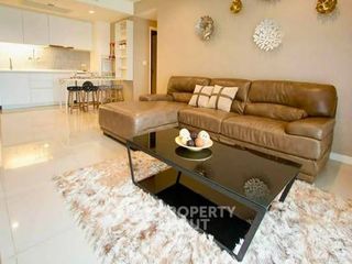 For rent 2 bedrooms condo in Yan Nawa, Bangkok