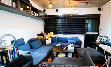 For sale 2 ベッドルーム condo in Watthana, Bangkok