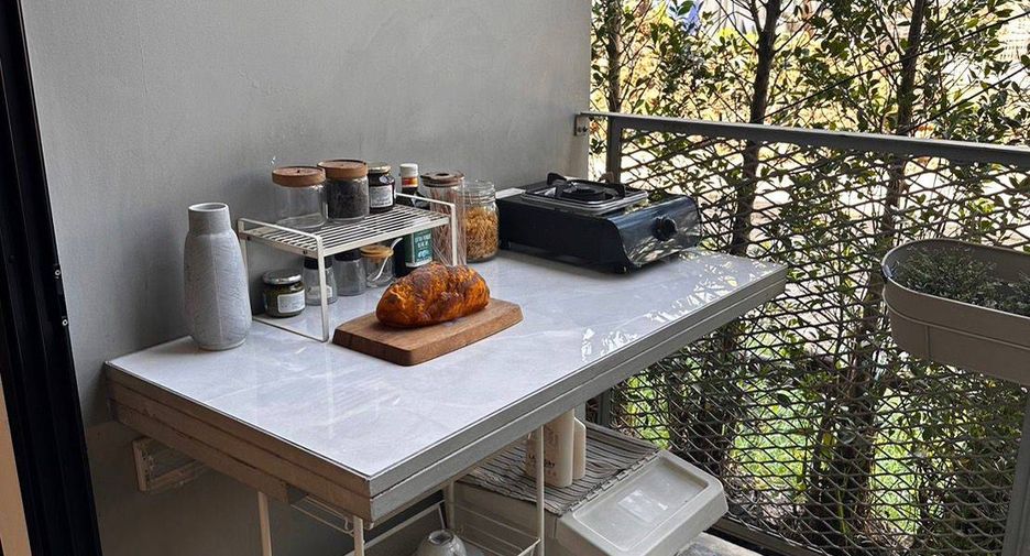Condo en venta de 2 habitaciones en Khan Na Yao, Bangkok