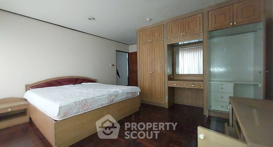 Wohnung zum Kauf mit 2 Zimmer in Watthana, Bangkok