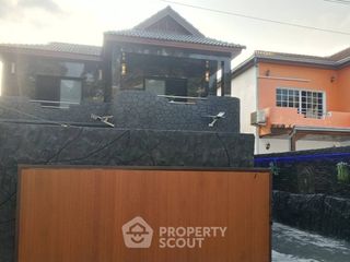 For sale 3 bedrooms villa in Bang Lamung, Chonburi