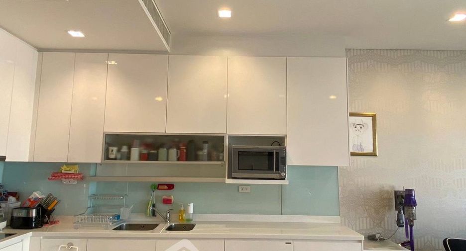À vendre 1 chambre condo à Sathon, Bangkok