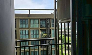À vendre 1 chambre condo à Huai Khwang, Bangkok