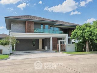 Casa en venta de 4 habitaciones en Bang Khen, Bangkok