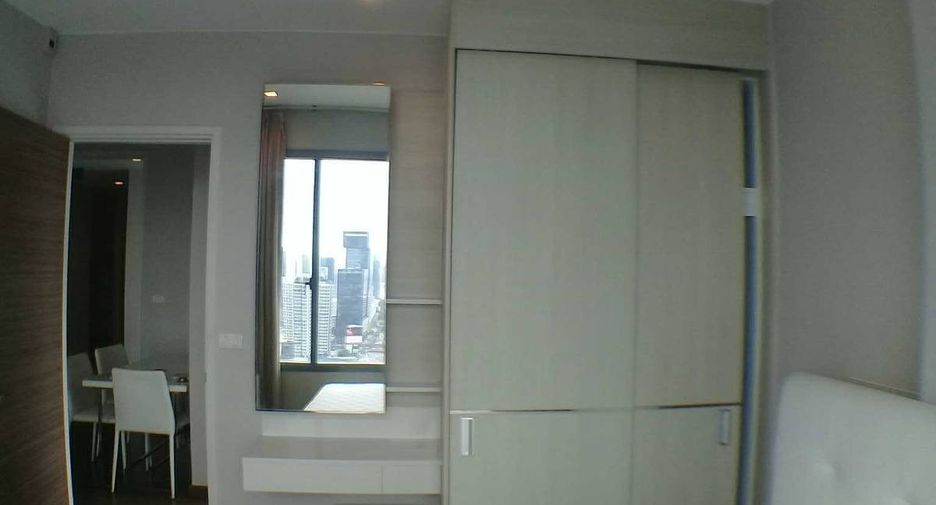 For rent そして for sale 2 ベッドルーム condo in Watthana, Bangkok