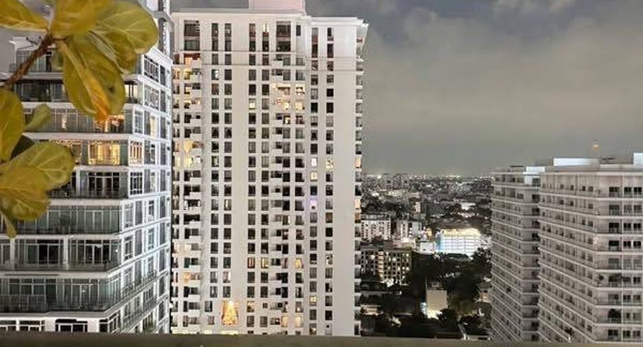 Wohnung zur Miete und zum Kauf mit 2 Zimmer in Watthana, Bangkok