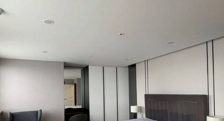 Аренда и продажа 3 спальни кондо в Кхлонг Тоеи, Бангкок