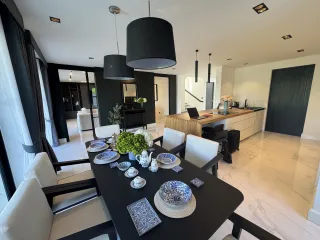 À louer 6 chambres villa à Bang Lamung, Chonburi