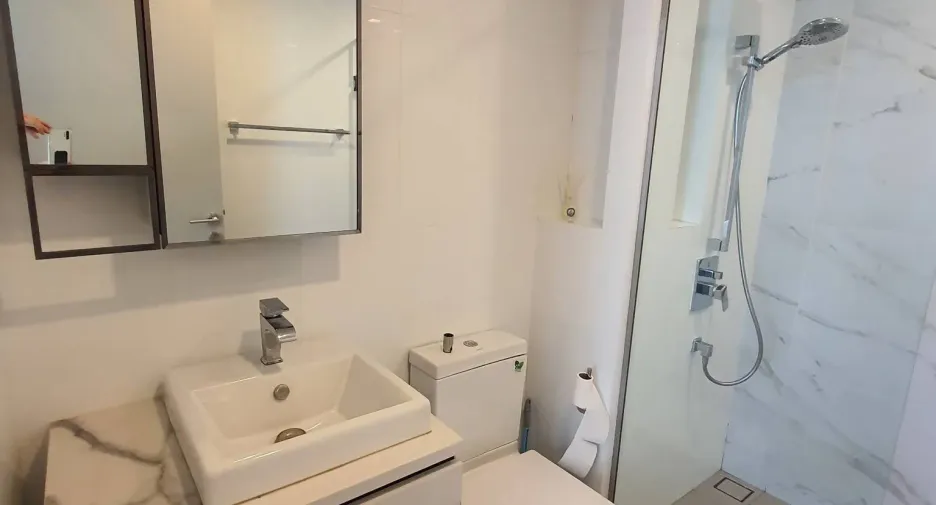 À louer 1 chambre condo à Phra Khanong, Bangkok