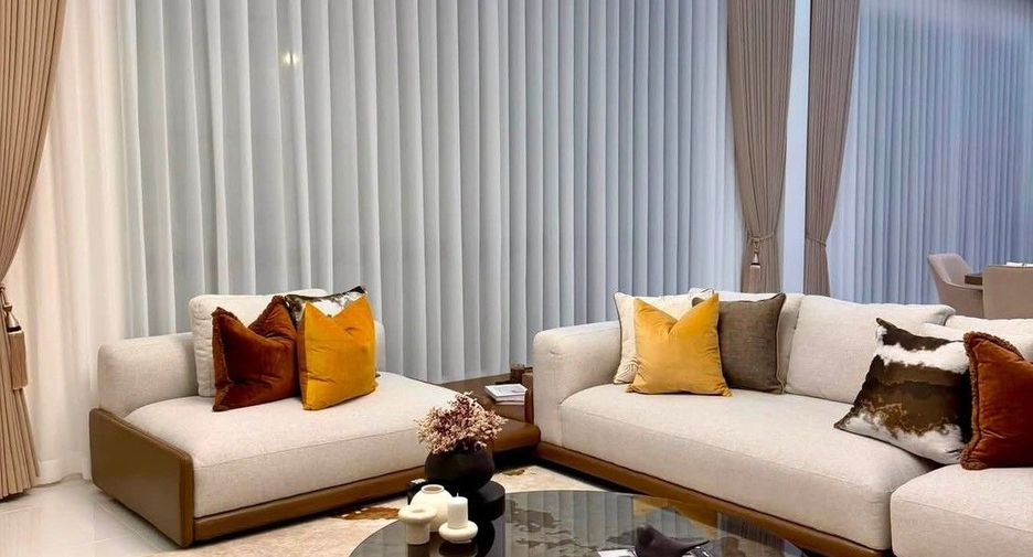 À vendre 5 chambres villa à Bang Lamung, Chonburi